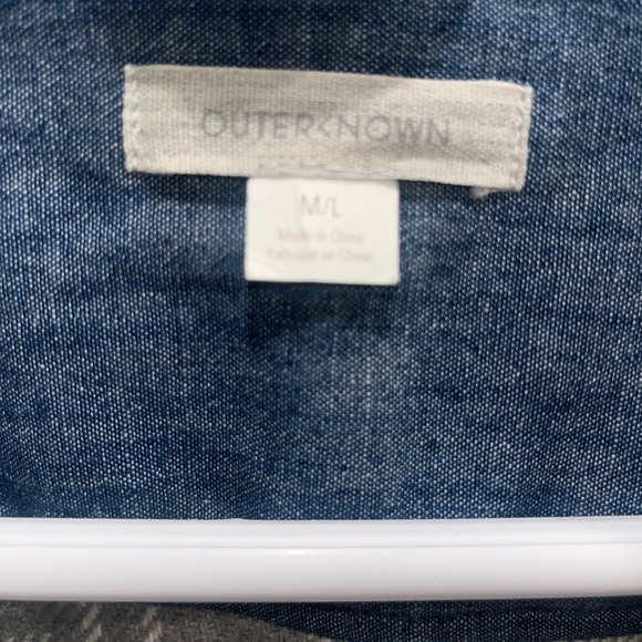 Outerknown Women’s blanket Shirt - Picture 4 of 4